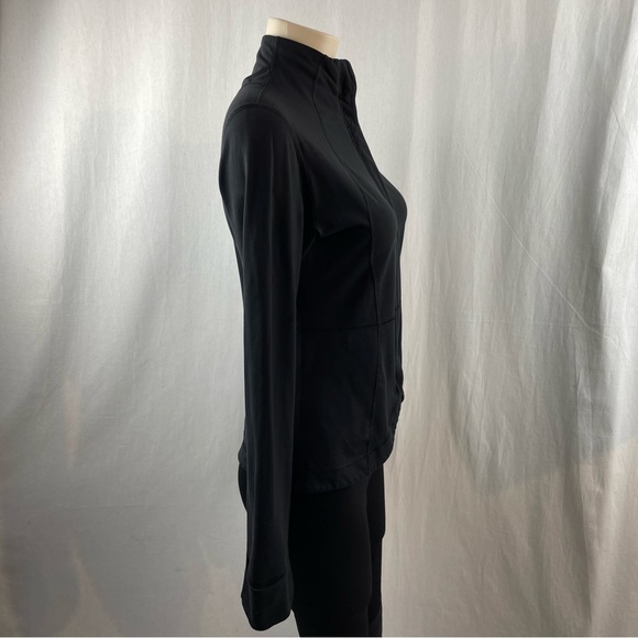 Lululemon Black Fitted Zipper Front Jacket 6 - Picture 4 of 8